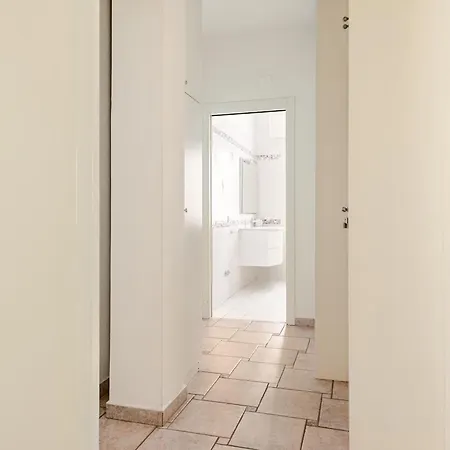 Exclusive E Depandance - Vle Dante - - Privacy Ed Enormi Spazi Nel Quartiere Piu Rinomato Riccione