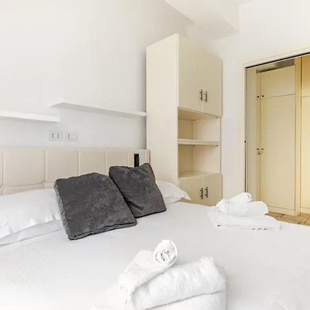 Apartmán Exclusive E Depandance - Vle Dante - - Privacy Ed Enormi Spazi Nel Quartiere Piu Rinomato