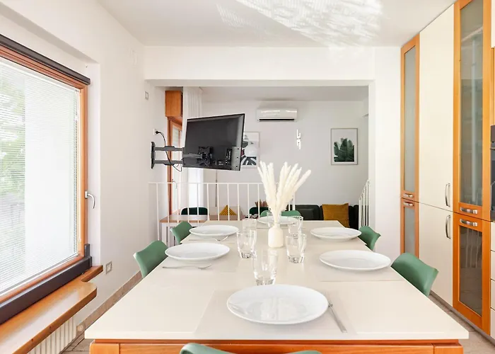 Exclusive E Depandance - Vle Dante - - Privacy Ed Enormi Spazi Nel Quartiere Piu Rinomato Riccione