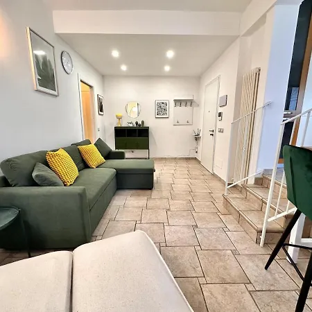 Vle Dante Riccione-Lusso In Centro-Doppio Living Room-2 Camere Matrimoniali Kingsize-Doppia Cucina Professionale-3 Bagni Completi-2 Parcheggi Gratuiti In Garage-250Mt Dal Mare Riccione