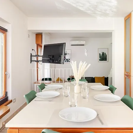 2 In Vlececcarini - 3bagni - Parcheggio Privato - Mare Riccione