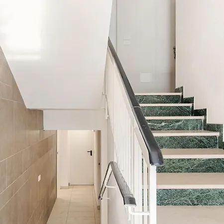 Apartament 2 In Vlececcarini - 3bagni - Parcheggio Privato - Mare Riccione