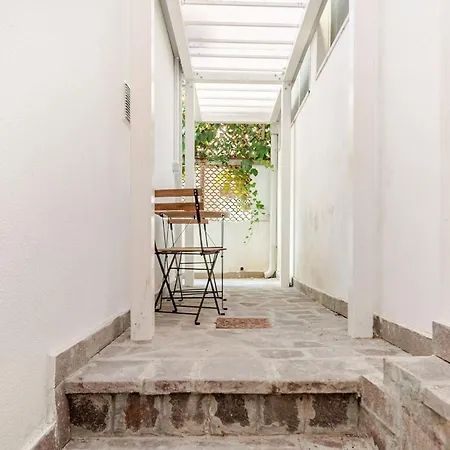 Exclusive E Depandance - Vle Dante - - Privacy Ed Enormi Spazi Nel Quartiere Piu Rinomato *