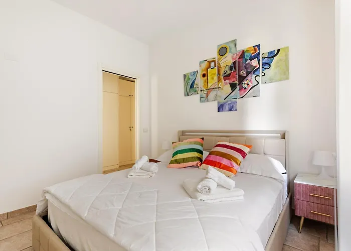 Exclusive E Depandance - Vle Dante - - Privacy Ed Enormi Spazi Nel Quartiere Piu Rinomato Apartmán *