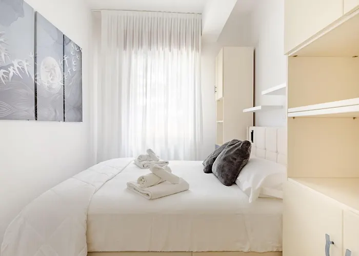 Apartmán Exclusive E Depandance - Vle Dante - - Privacy Ed Enormi Spazi Nel Quartiere Piu Rinomato *