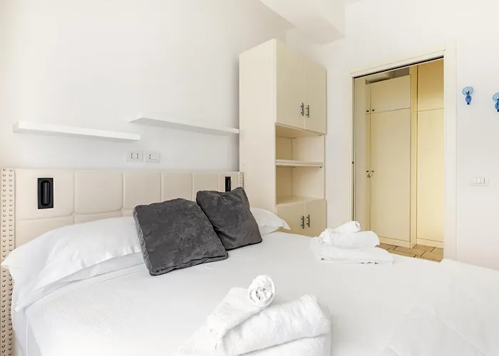 Apartmán Exclusive E Depandance - Vle Dante - - Privacy Ed Enormi Spazi Nel Quartiere Piu Rinomato